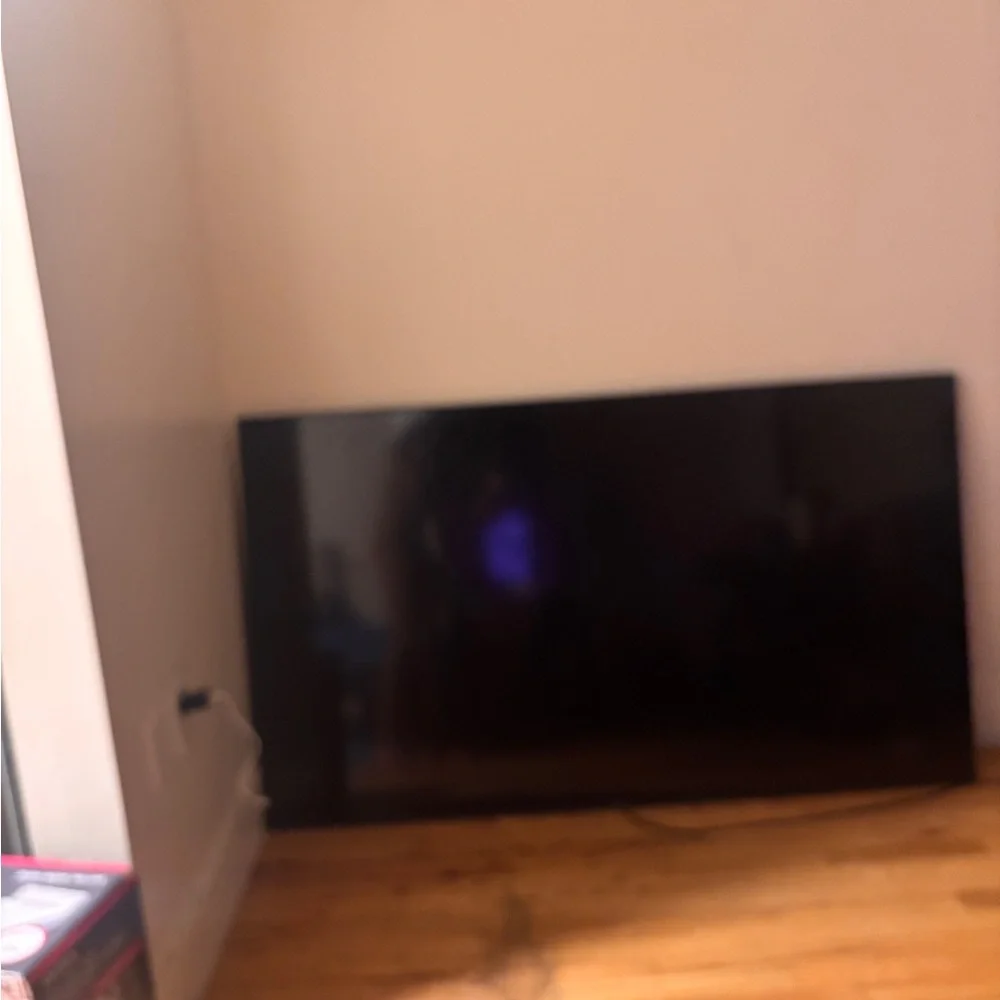 Samsung Black Flat Screen TV